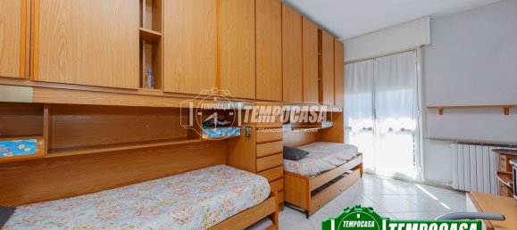 4 rooms Apartment in Milan, Italy No. 284681 11