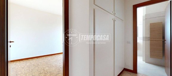 2 bedrooms Apartment in Carpi, Italy No. 171339 12