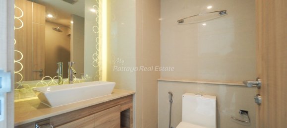 Studio in the Condo in Pattaya, Thailand No. 12732 2