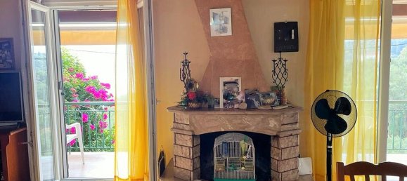  T4 em Corfu, Greece N.º 7374 6