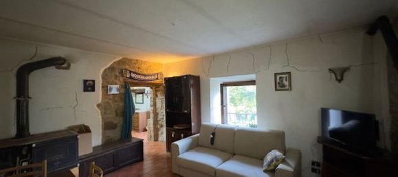 Casa de 9 habitaciónes en Seggiano, Italy No. 132282 20