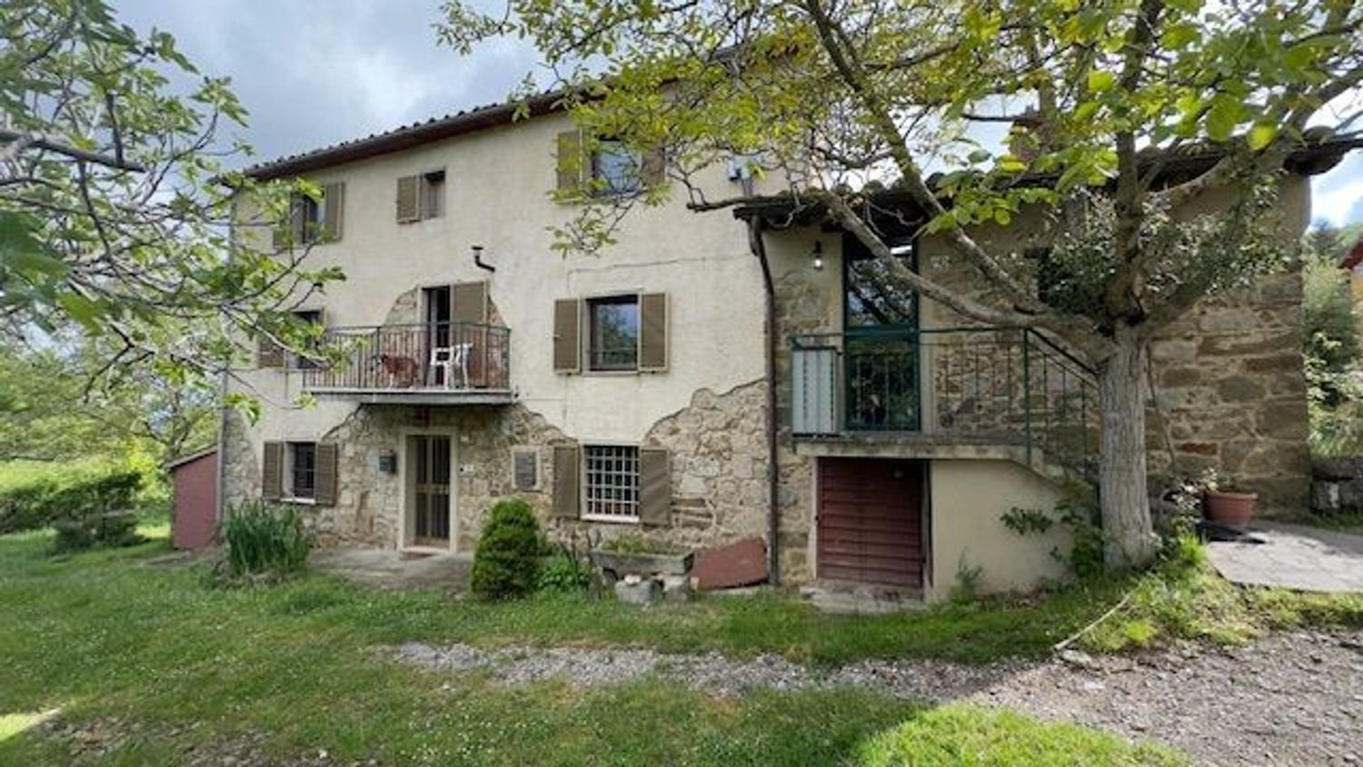 Casa de 9 habitaciónes en Seggiano, Italy No. 132282
