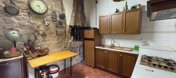 Casa de 9 habitaciónes en Seggiano, Italy No. 132282 13