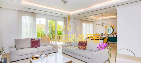 4 bedrooms Villa in Al Barsha, UAE No. 798 3