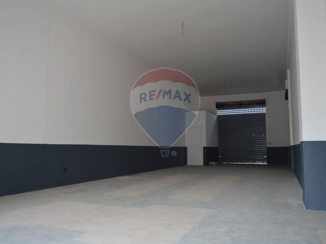Gewerbliche Immobilie in Corigliano Rossano, Italy 106m², Nr. 362039