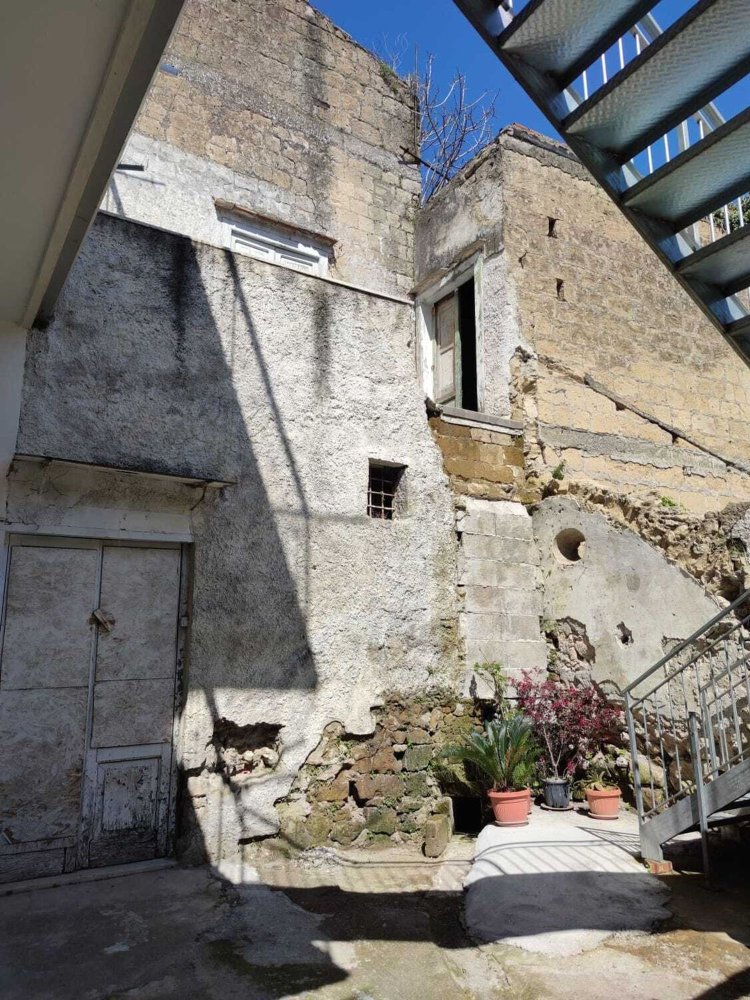 3-Zimmer Villa in Roccapiemonte, Italy, Nr. 292552