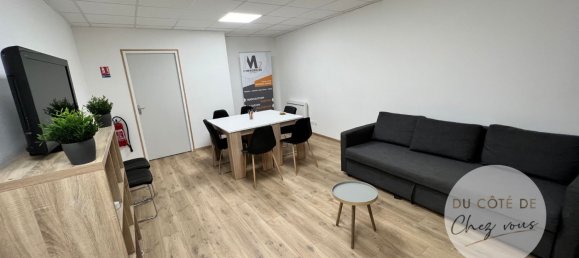 100m² Commercial property in Troyes, France No. 64242 3