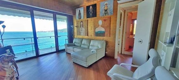 3-salle Appartement à Chiavari, Italy No. 271864 2