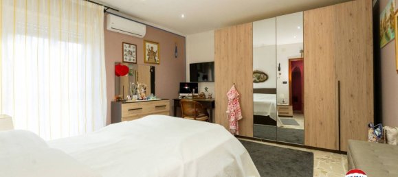 Apartamento T3 em Aci Catena, Italy N.º 91574 46