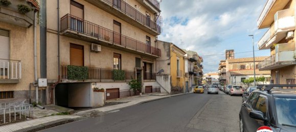 Apartamento T3 em Aci Catena, Italy N.º 91574 2