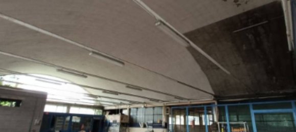 Entrepôt à Borgosesia, Italy 1040m² No. 211196 8