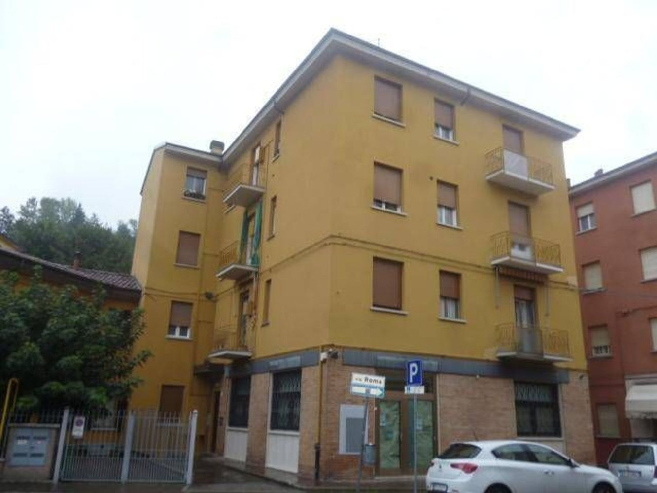 2 rooms Commercial property in Pianoro, Italy No. 139956