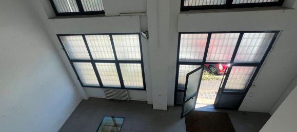 195m² Commercial property in Rome, Italy No. 337765 13