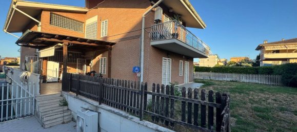 3 bedrooms Apartment in Rome, Italy No. 335213 13