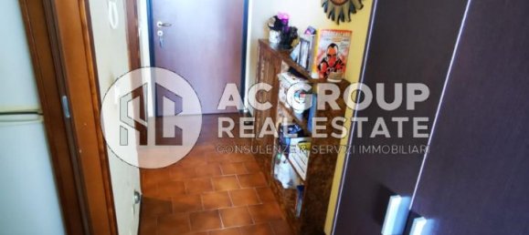 Estudio en Legnano, Italy No. 23639 12