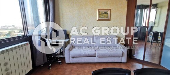 Estudio en Legnano, Italy No. 23639 3