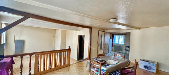 Здание с 3 спальнями в Дуэ-ан-Анжу, Франция № 282510 8