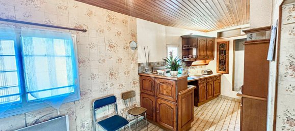 Здание с 3 спальнями в Дуэ-ан-Анжу, Франция № 282510 10