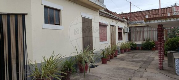 2 bedrooms House in Almeirim, Portugal No. 23924 14