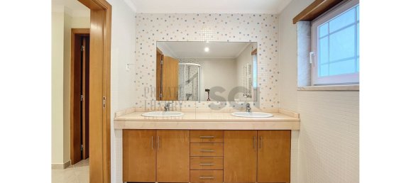 5 Schlafzimmer Villa in Almada, Portugal, Nr. 107190 26