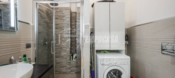 2 bedrooms Apartment in Milan, Italy No. 313919 16