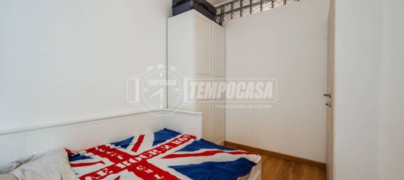 2 bedrooms Apartment in Milan, Italy No. 313919 18