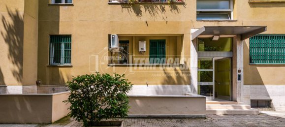 2 bedrooms Apartment in Milan, Italy No. 313919 4