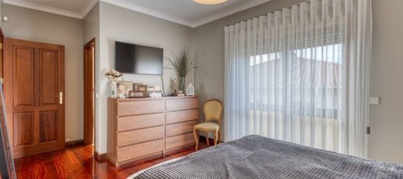 Casa de 4 dormitorios en Vila Nova de Gaia, Portugal No. 187283 28