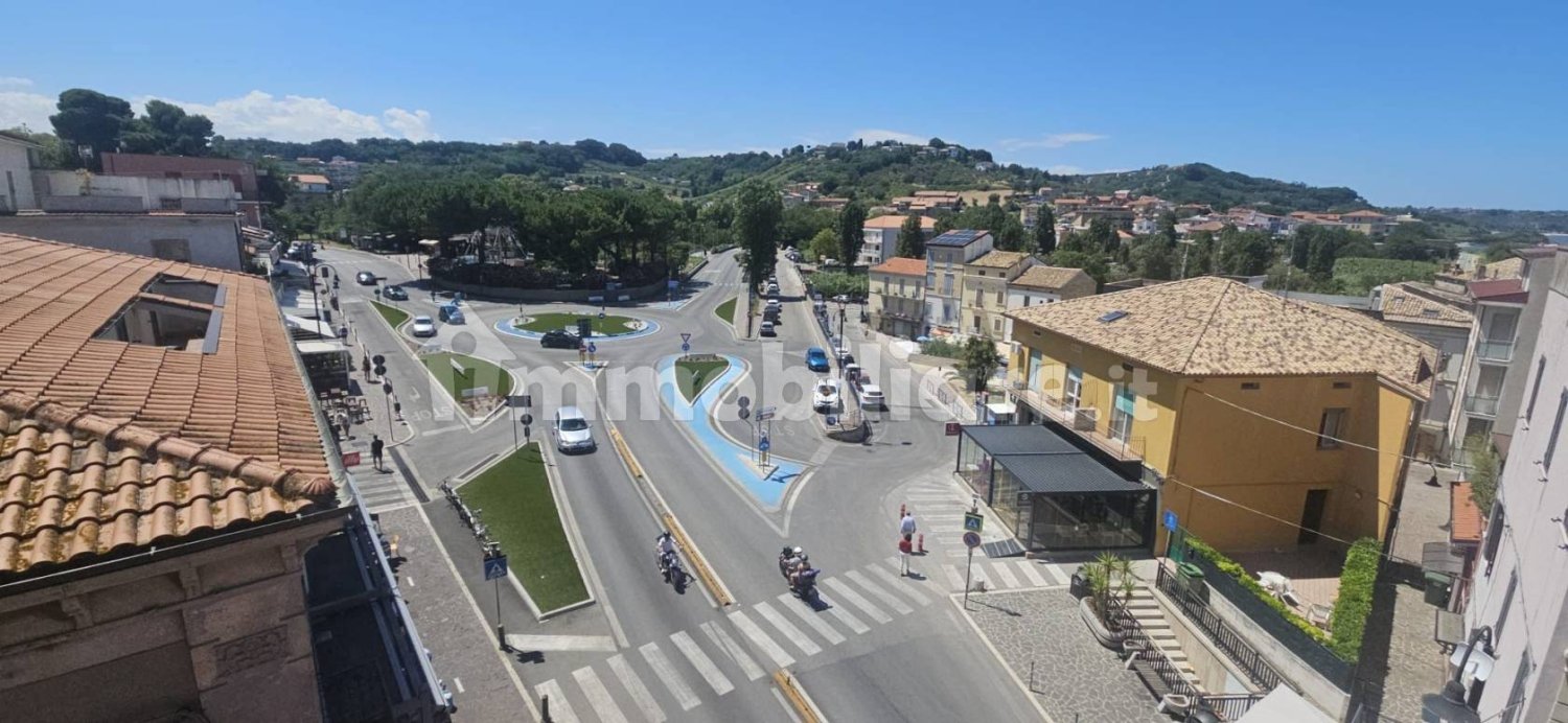 3 bedrooms Apartment in San Vito Chietino, Italy No. 270740