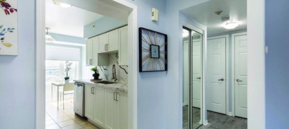 2 bedrooms House in Mississauga, Canada No. 316 8