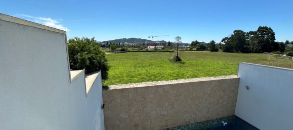 Casa de 3 dormitorios en Viana do Castelo, Portugal No. 22997 26