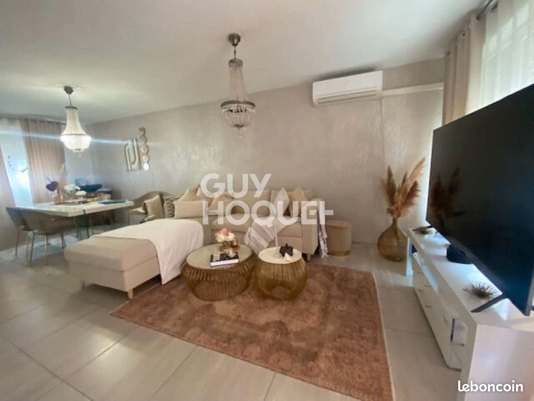 Casa de 3 dormitorios en Marseille, France No. 334822