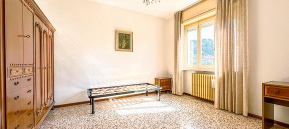 Apartamento de 4 habitaciónes en Borgosesia, Italy No. 232014 3