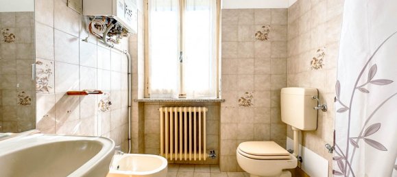 Apartamento de 4 habitaciónes en Borgosesia, Italy No. 232014 11