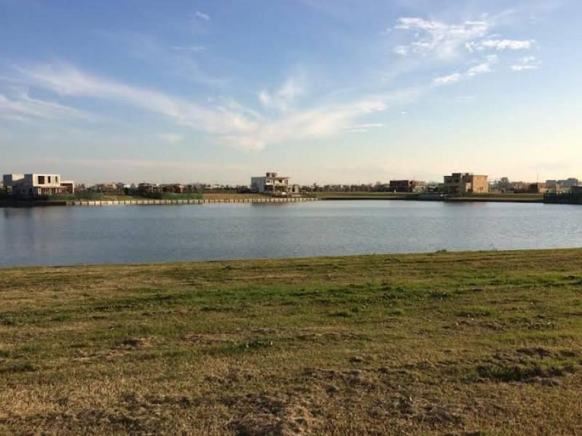  Land in Tigre, Argentina No. 38043