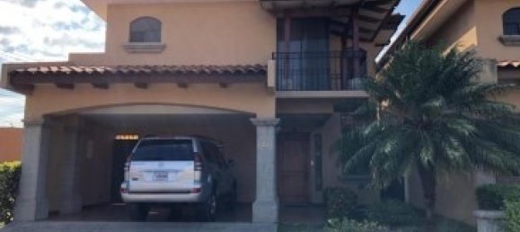 3 bedrooms House in Flores, Costa Rica No. 577 2