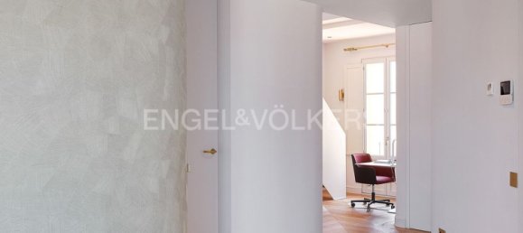 Ático de 4 dormitorios en Eixample, Spain No. 25859 37