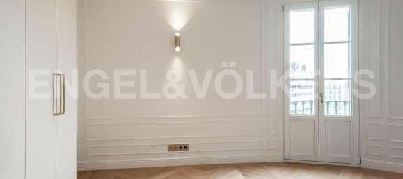 Ático de 4 dormitorios en Eixample, Spain No. 25859 20