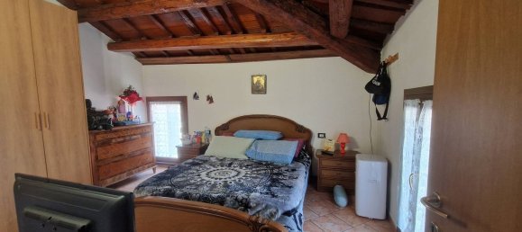 5 rooms House in Terre del Reno, Italy No. 11038 27