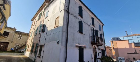 5 rooms House in Terre del Reno, Italy No. 11038 36