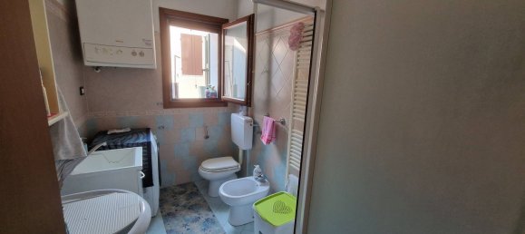 5 rooms House in Terre del Reno, Italy No. 11038 17