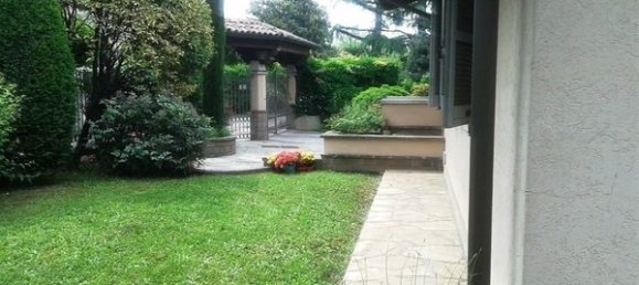 Вилла с 5 комнатами в Вимеркате, Италия № 182688 4