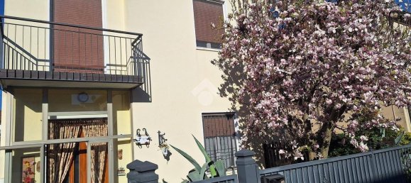 3 bedrooms House in Fusignano, Italy No. 167972 12