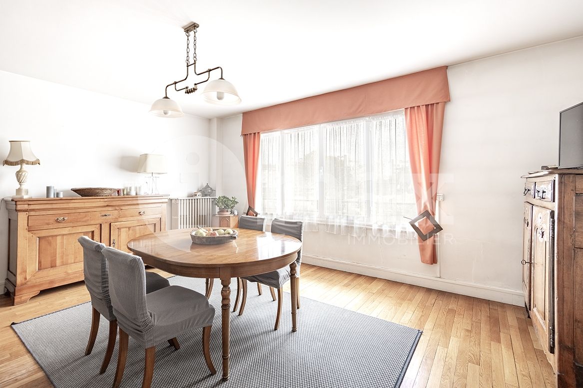 3 bedrooms Apartment in Asnieres-sur-Seine, France No. 183942