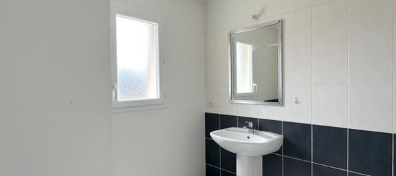 3 bedrooms House in Vienne, France No. 313241 13