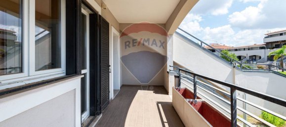 3 Schlafzimmer Doppelhaus in Rome, Italy, Nr. 365460 7