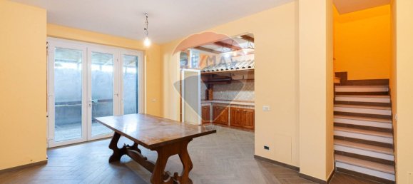 3 Schlafzimmer Doppelhaus in Rome, Italy, Nr. 365460 22