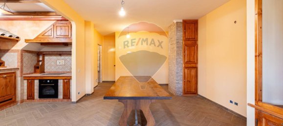 3 Schlafzimmer Doppelhaus in Rome, Italy, Nr. 365460 24