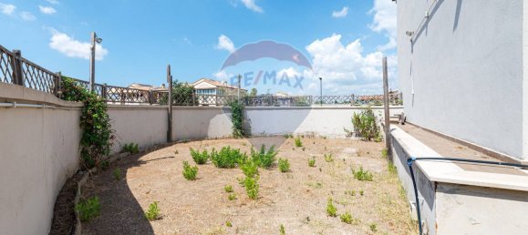 3 Schlafzimmer Doppelhaus in Rome, Italy, Nr. 365460 4