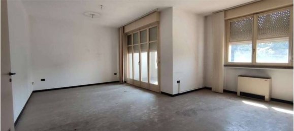 4900m² Warehouse in Gallarate, Italy No. 187176 18